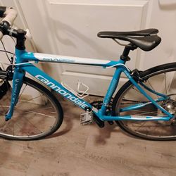 Cannondale Synapse Ultra Road Bike.