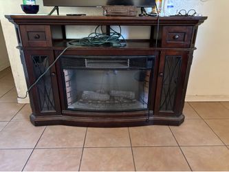 Entertainment center