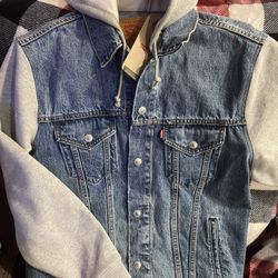 Levi’s Jeans Jacket With Hoodie New