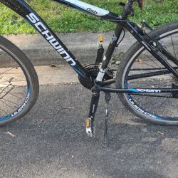 Schwinn 21 Speed Hybrid Size Medium 
