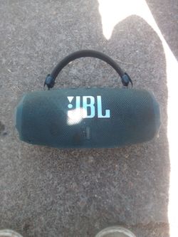 JBL charge 6
