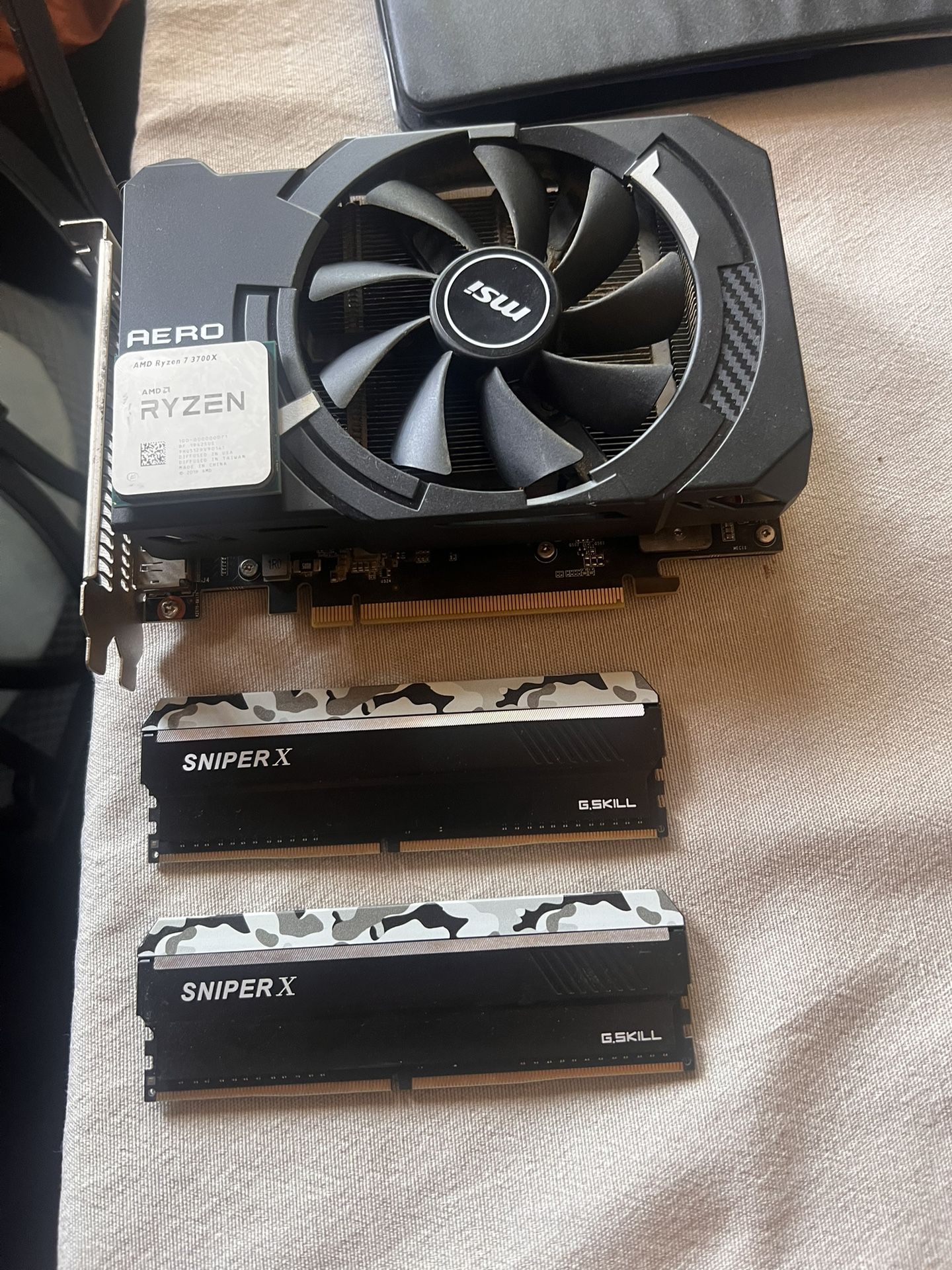 GPU+CPU Rtx2060super+Ryzen7 3700x 16bg Ram Free~