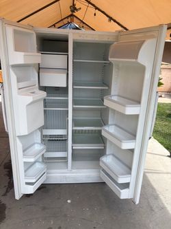 Kenmore fridge It cools and freezes well