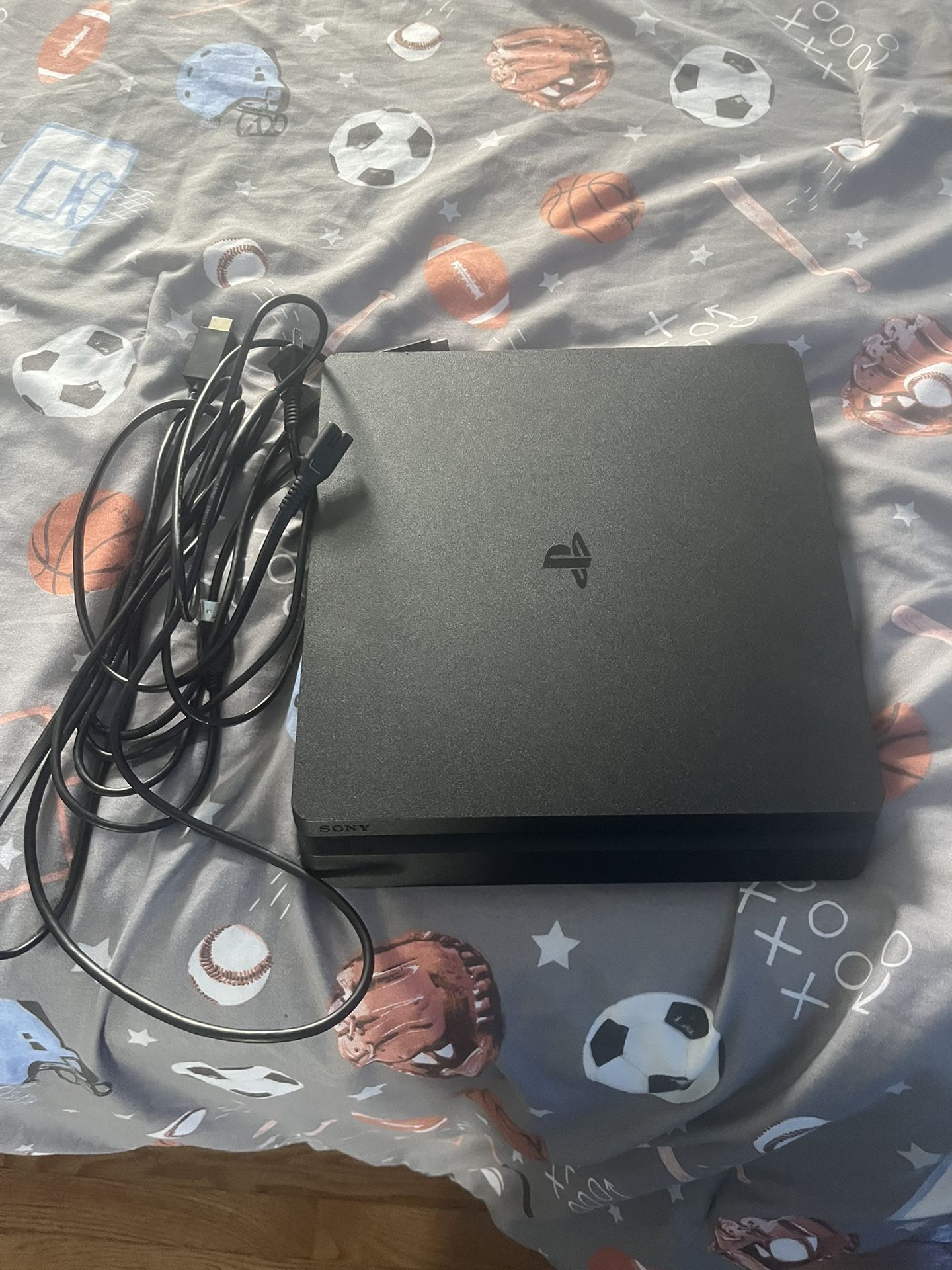PlayStation 4 Slim 1TB Console [No Controler]