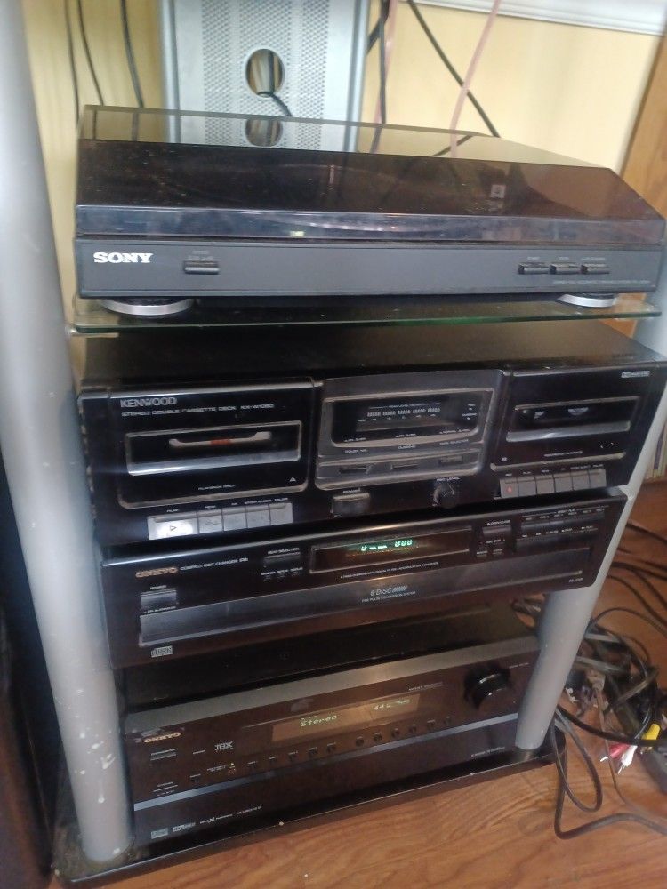 SONY PHONO/KENWOOD DOUBLE CASSETTE PLAYER/ONKYO RECEIVER AND DX-C220 6 DISCS CD PLAYER/JBL 902VX LOUDSPEAKERS $800 FINAL PRICE 