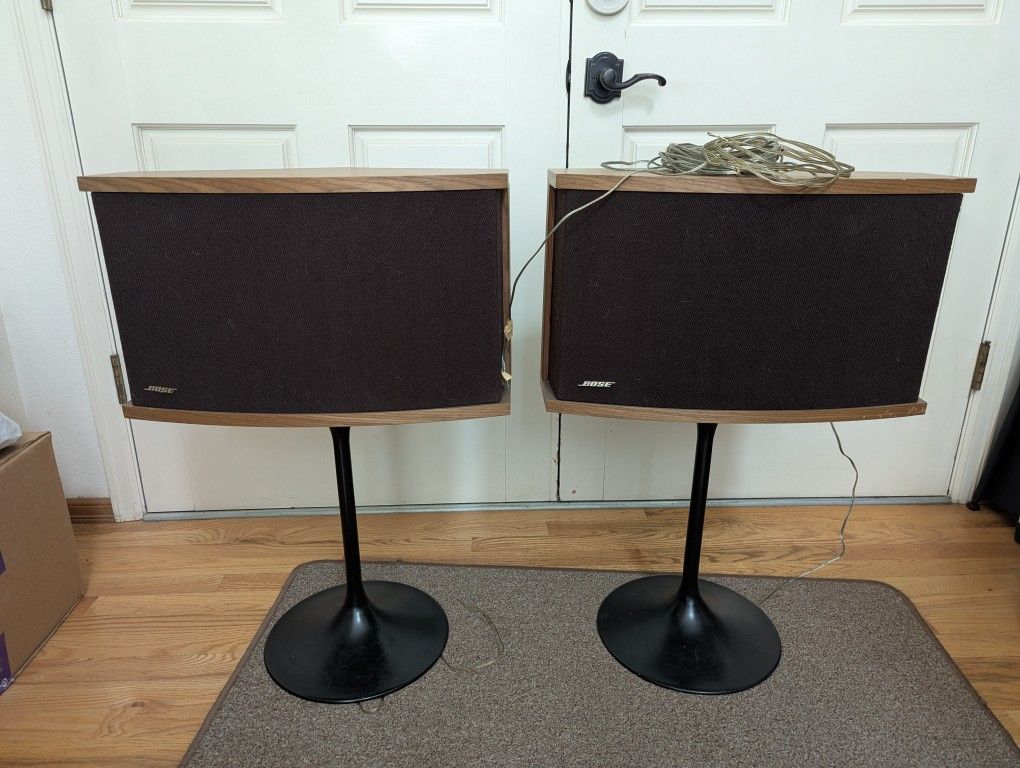 Vintage Bose 901 Speakers + Equalizer