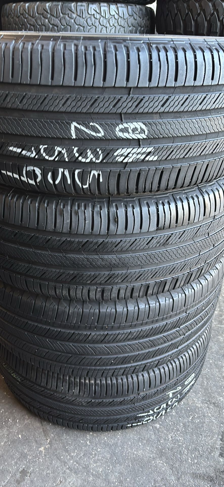 235/55/19Michelin primacy π