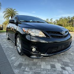 2011 Toyota Corolla – Only 50,000 Miles – Very Clean