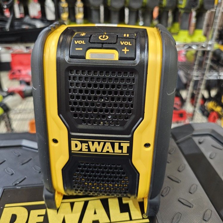DEWALT 20V BLUETOOTH WIRELESS SPEAKER