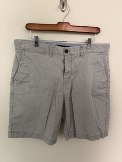 Tommy Hilfiger Chino Shorts Mens 34 Gray Khaki Preppy Casual Summer