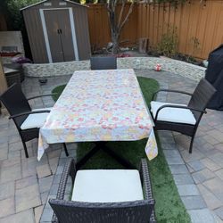 Outside Table with 4 Chairs