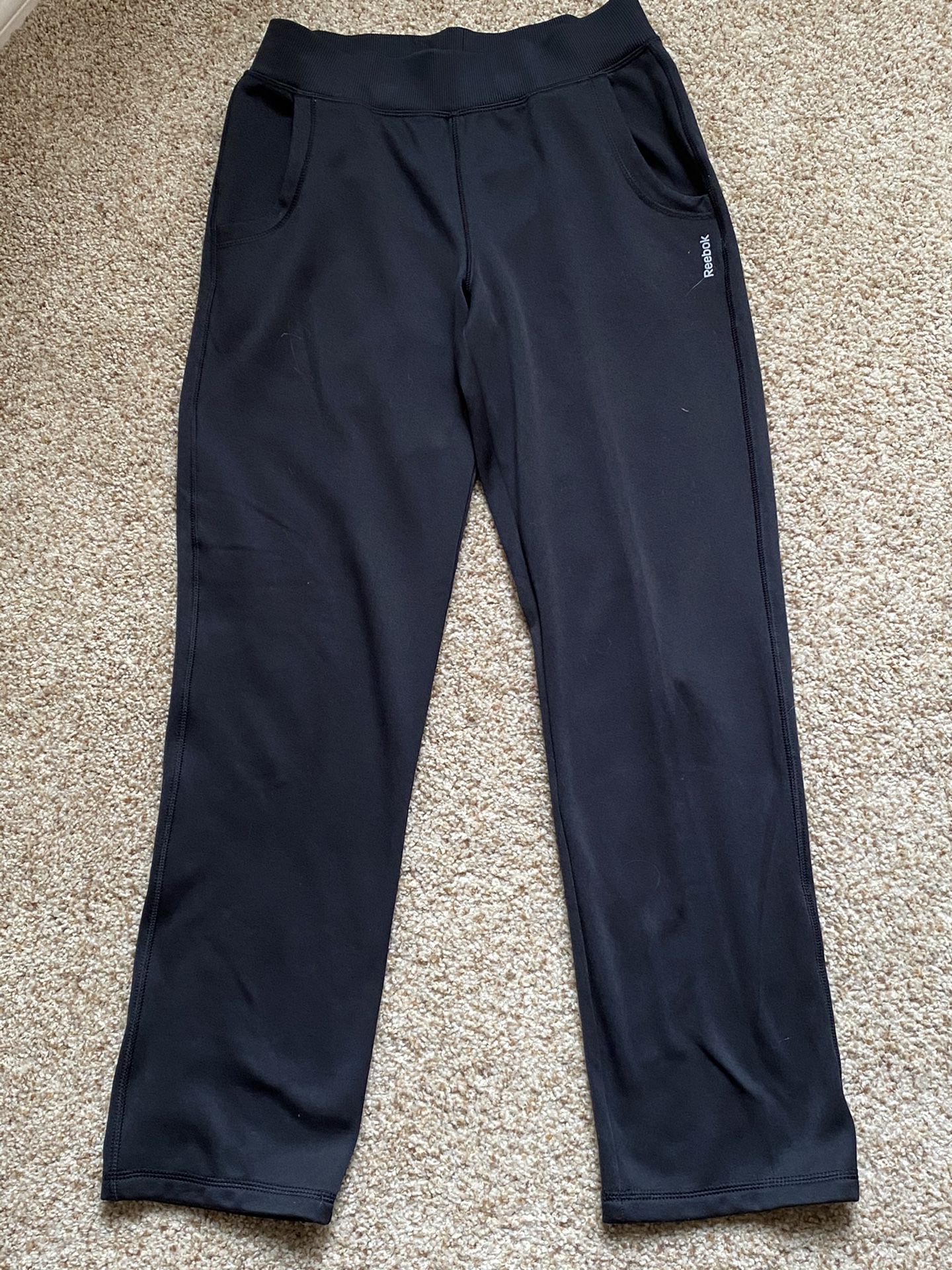 Reebok Fleece Lined Gym Pants for Sale in Arlington, TX - OfferUp