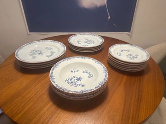 Rörstrand Ostindia Swedish: 18-Piece Plates & Bowls Set