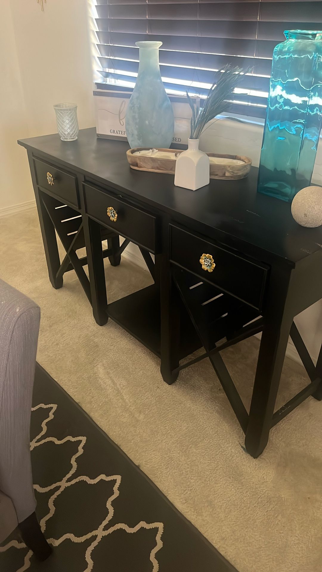 Black buffet And wine Rack