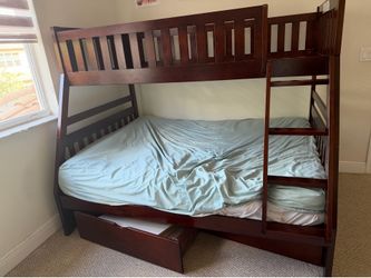 Bunk bed