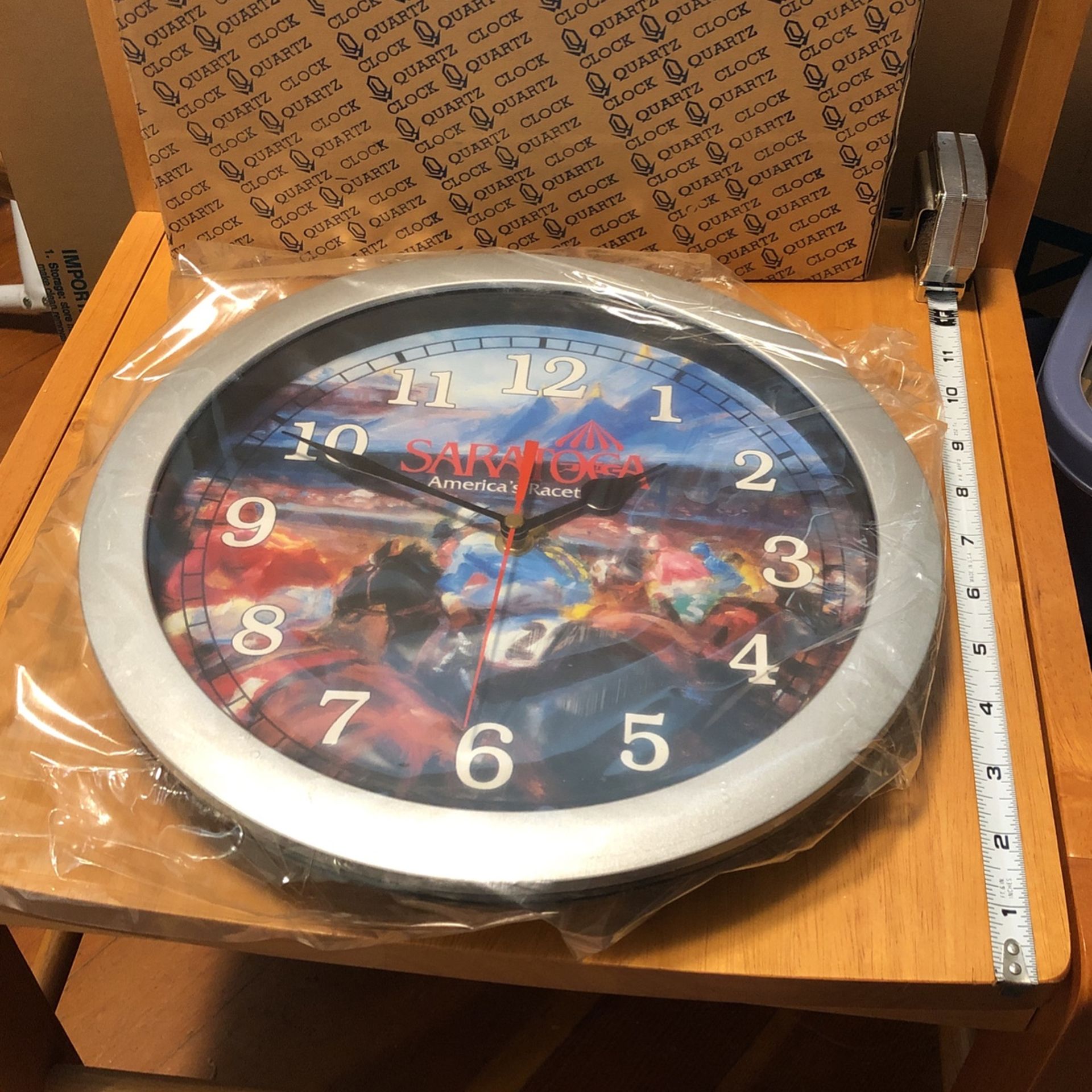 VINTAGE SARATOGA RACE TRACK NY HORSE RACING SOUVENIR WALL CLOCK