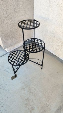 Plant stand