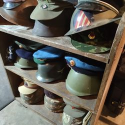 Hats, Caps, Berets, Helmets 