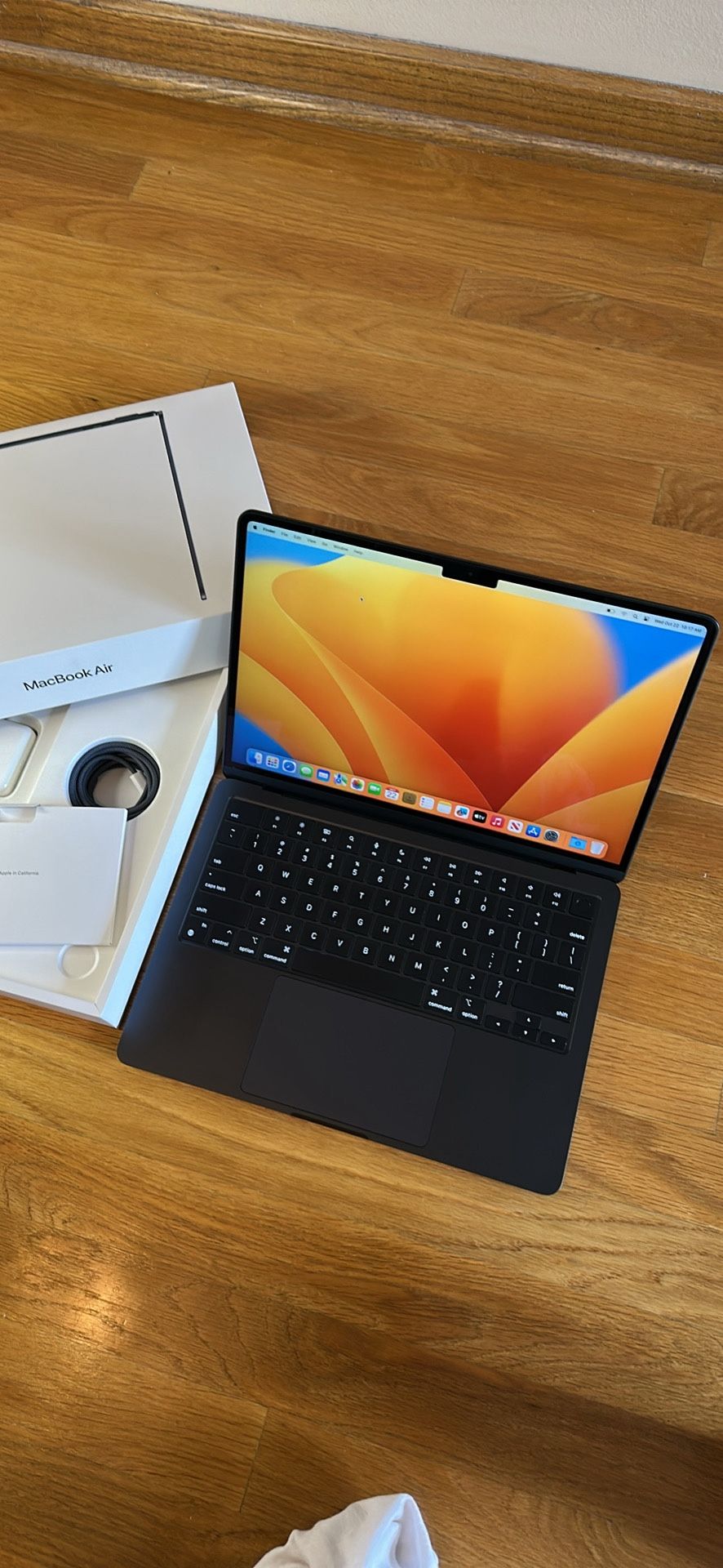 2022 MacBook Air M2 13 Inch 8gb RAM 256gb SSD