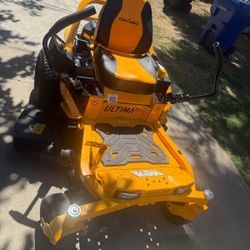 Cud Cadet Ultima 42 in. 21.5 HP V-Twin Kawasaki Engine Dual Hydrostatic Drive Gas Zero Turn Riding Lawn Mower