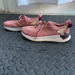 Women’s Adidas Cloudfoam 7.5