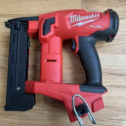 Milwaukee Stapler