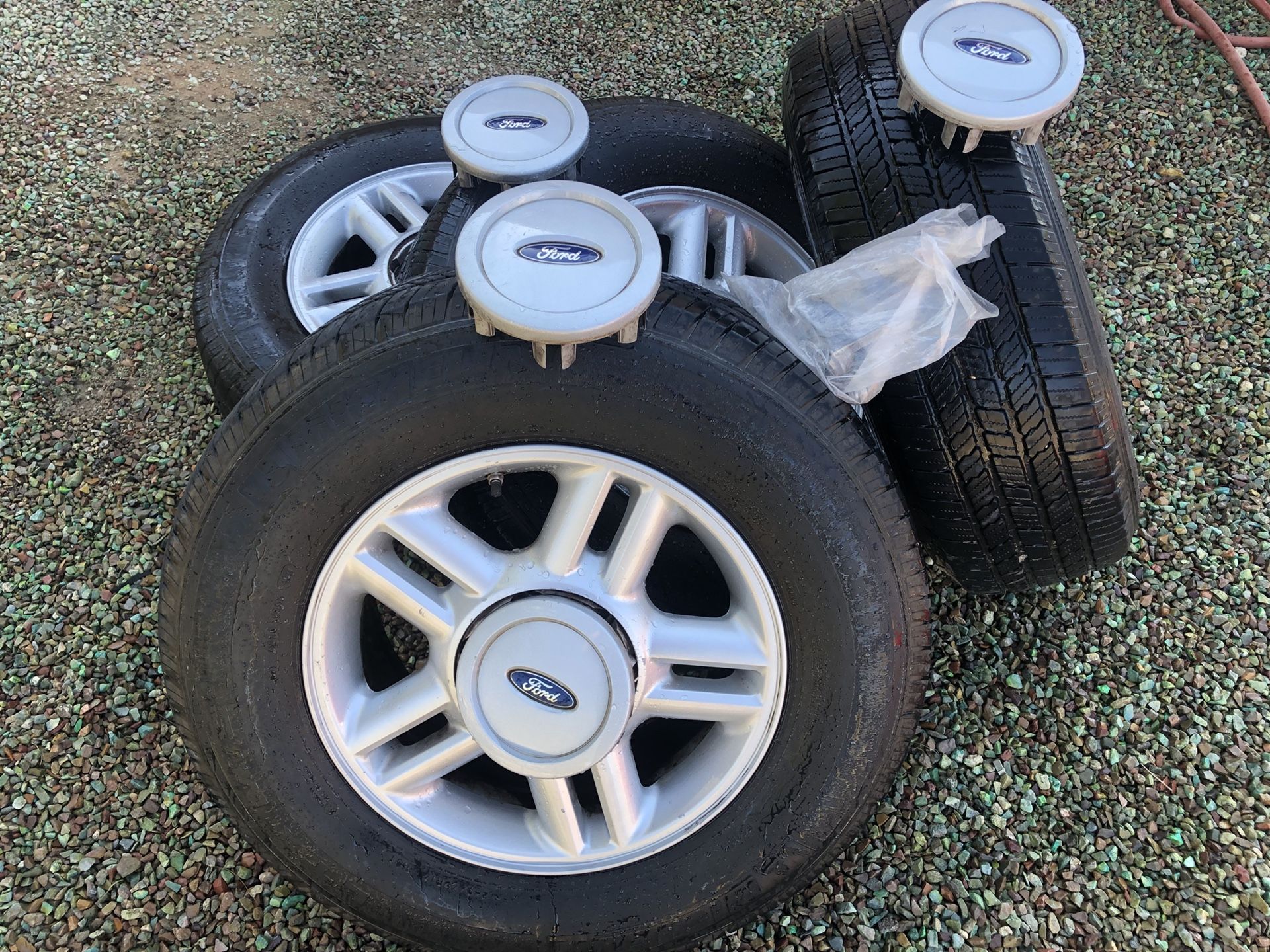 Rims for F-150 Michelin 245/70/R17 6 holes, nuts and taps