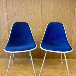 Vintage Herman Miller Eames Fiberglass Side Chairs – Pair – Navy / Parchment – Authentic Mid Century