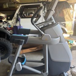 PRECOR AMT Elliptical 