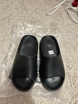 Yeezy Slides