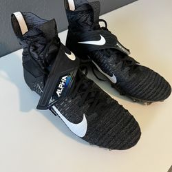 Men’s Nike Football Cleats (Black) 12.5