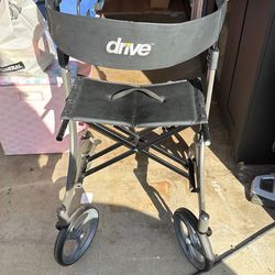 Walker Rollator Drive Medical F-22