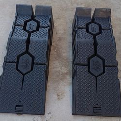 Rhino Ramps car ramps pair