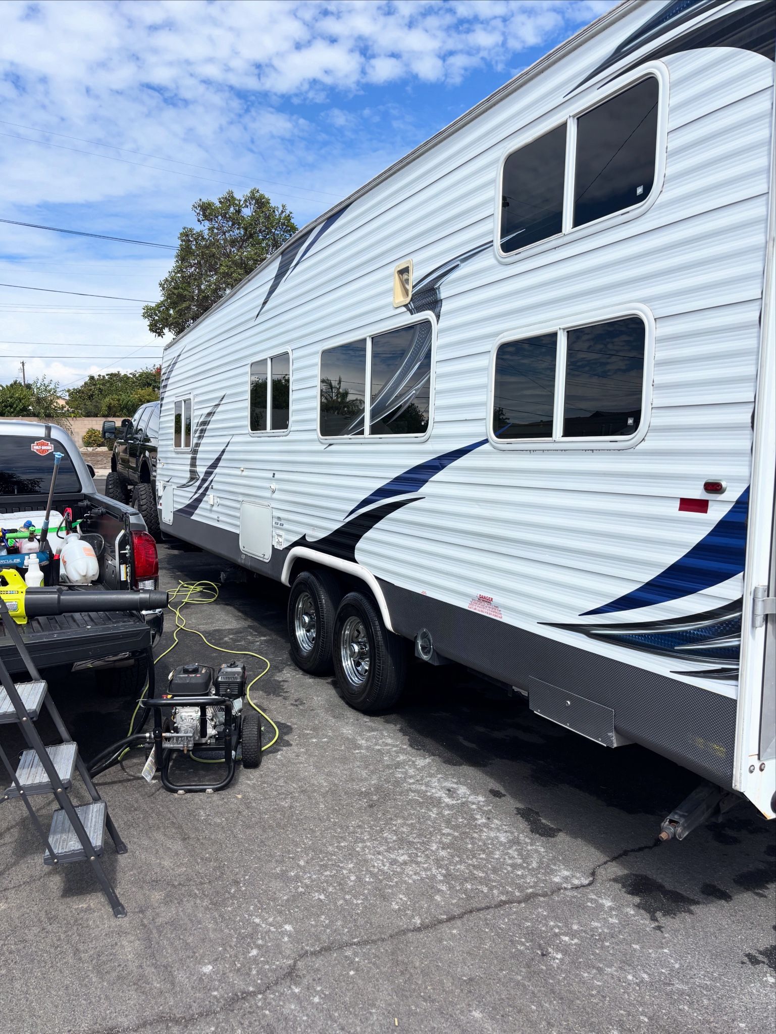 Camper Trailer 🧼💦