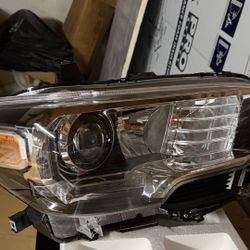 Tacoma Gen 3 Headlights Like New OEM