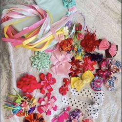 Bows And Bows Holder In Good Condition $30 For All