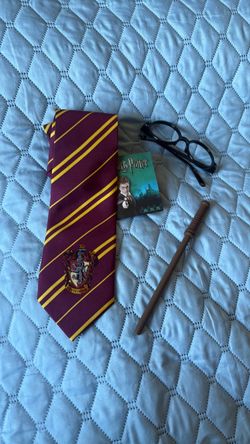 New Harry Potter Gryffindor Striped Tie