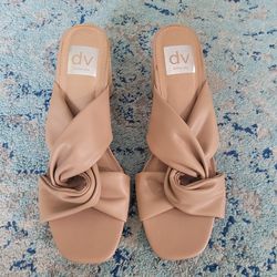 DV sandals- size 8