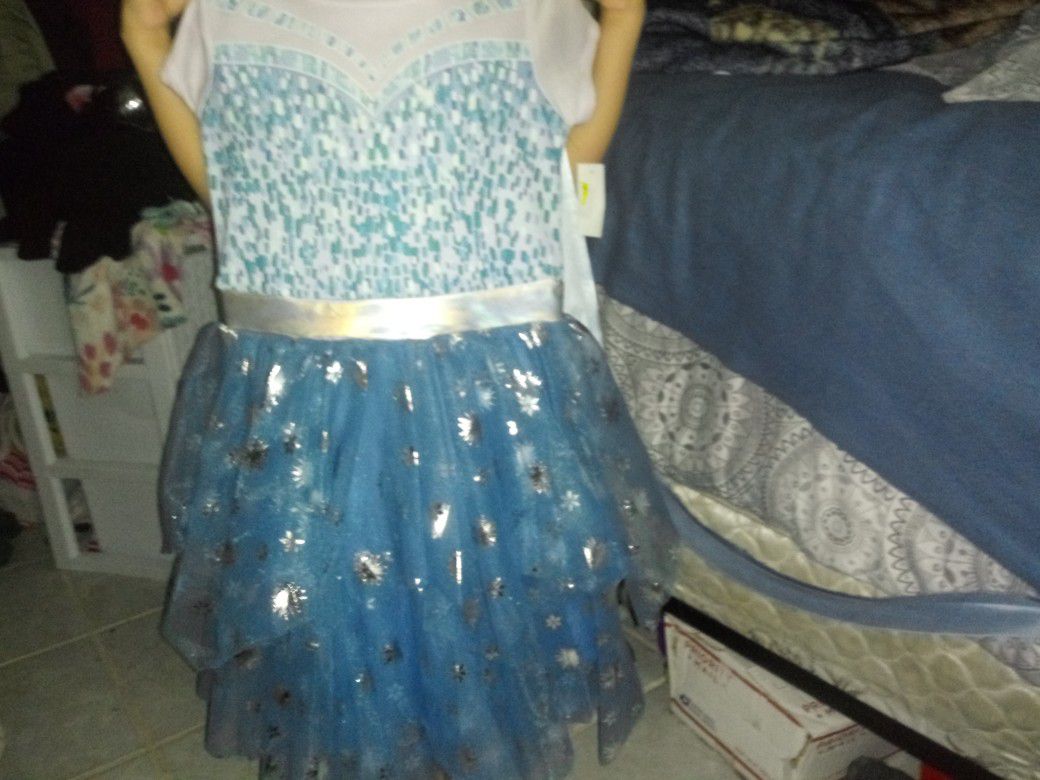 Elsa Dress..size 7/8
