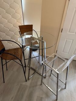 Round Glass Top Bar Table with Stools