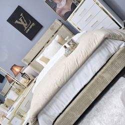 ✨️ King, Cal King, Queen Bedrooms ✨️ Furniture Sectionals, Dining Avail