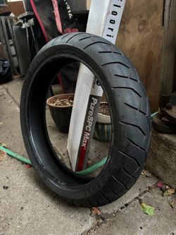 Pirelli 120/70 ZR17 Motorcycle Front Tire – 17”