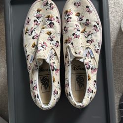 Vans       Minnie Mouse Gym Shoe. Size 10 Women’s