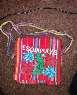 Esquipulas Embroidered Crossbody Bag