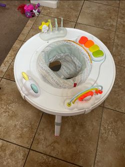 Skip hop activity center