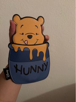 Winne the Pooh peek-a-boo card holder