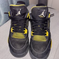 Air Jordan Retro 4