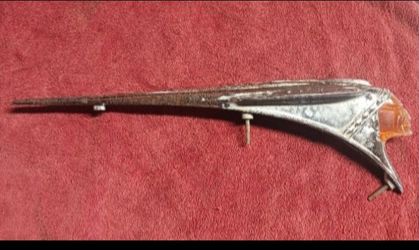 1949 Pontiac hood ornament