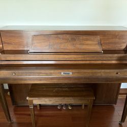 Up Right Piano 