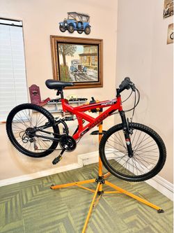 Dynacraft full suspension mountain bike 24”